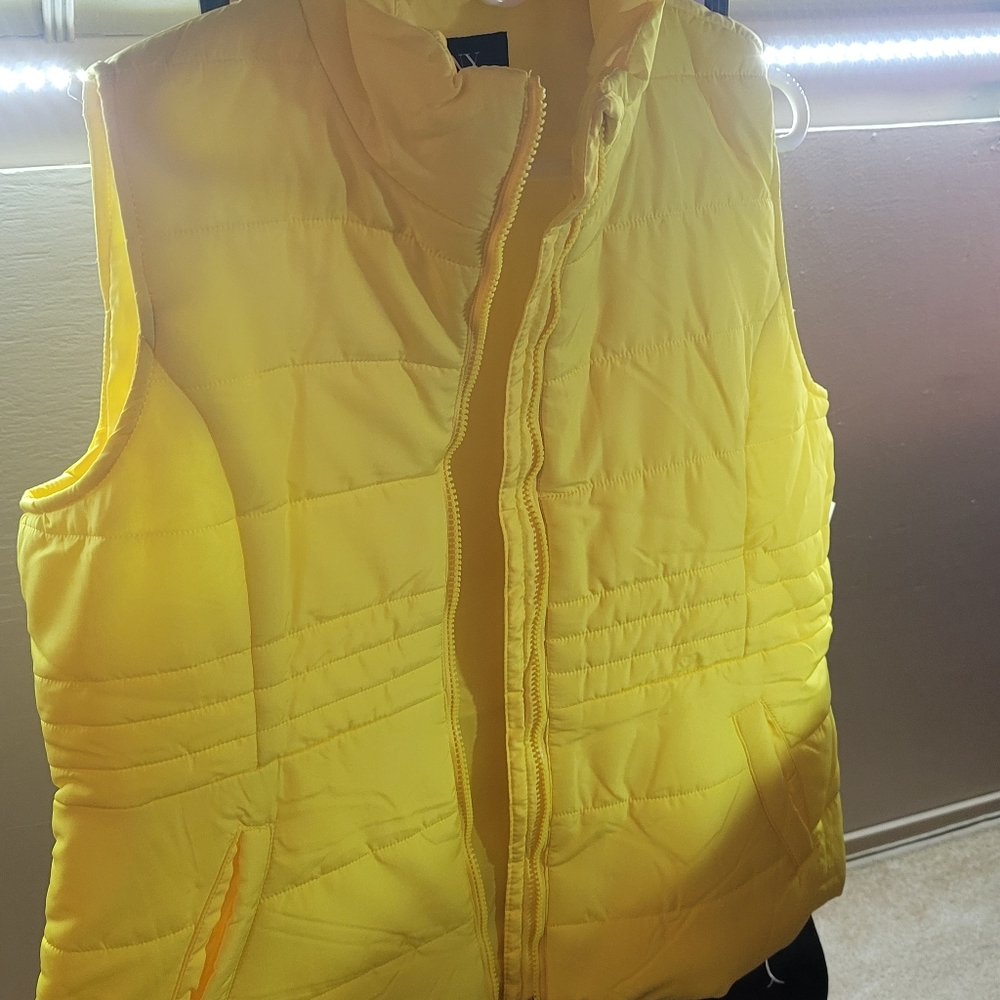 New yellow vest